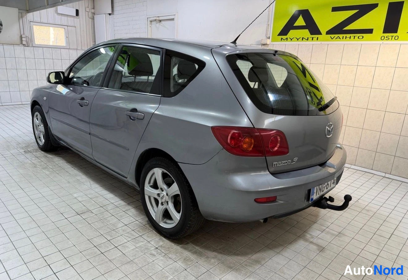 Harmaa Mazda 3 2005, ulkokuva 12 – Kaarina