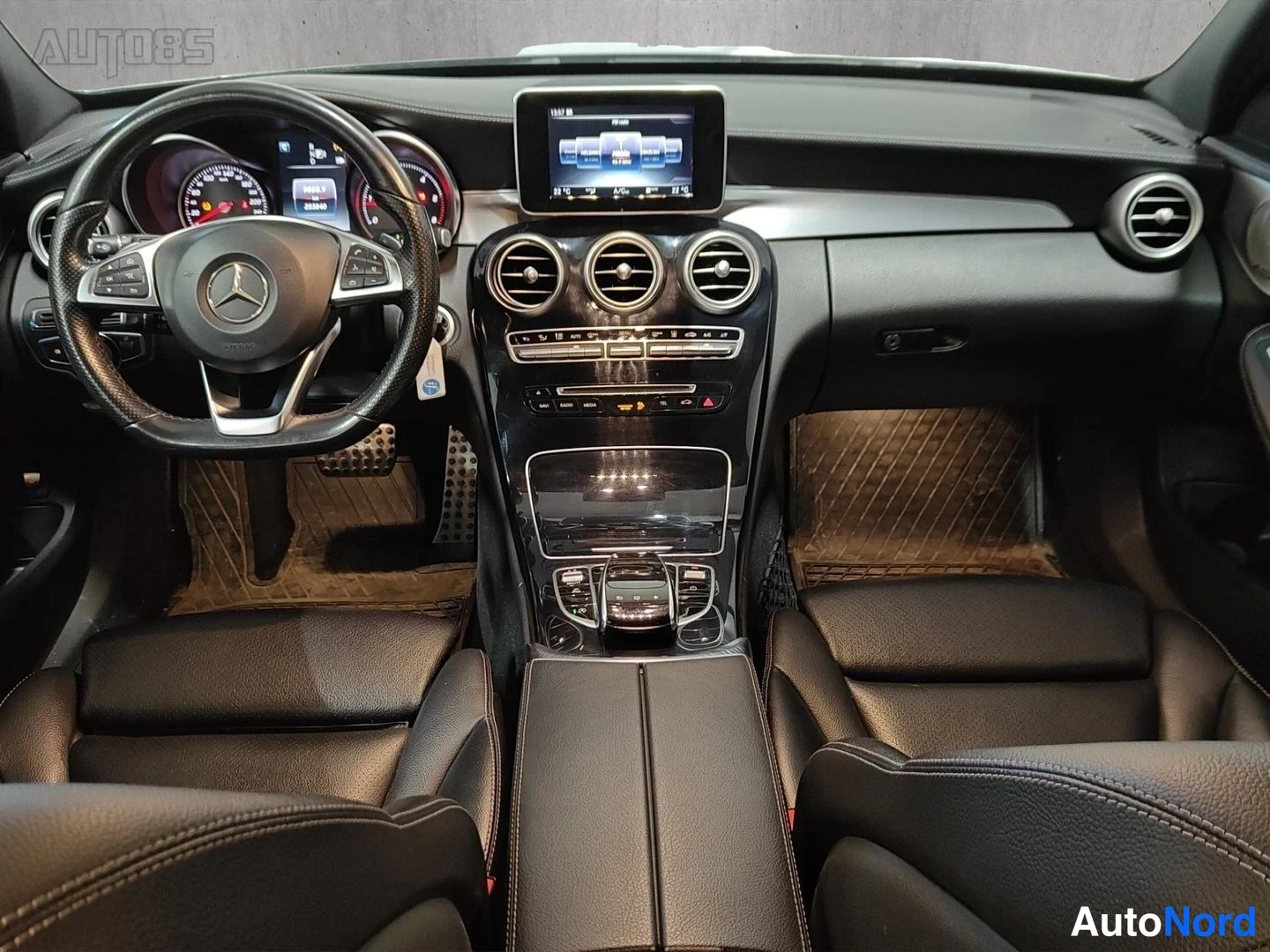 Harmaa Mercedes-Benz C 220 BlueTEC 2015, ohjaamo, kuva 9