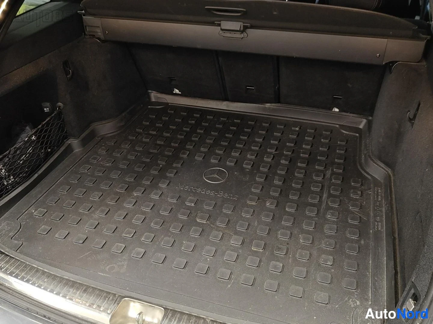 Harmaa Mercedes-Benz C 220 BlueTEC 2015, tavaratila, kuva 18