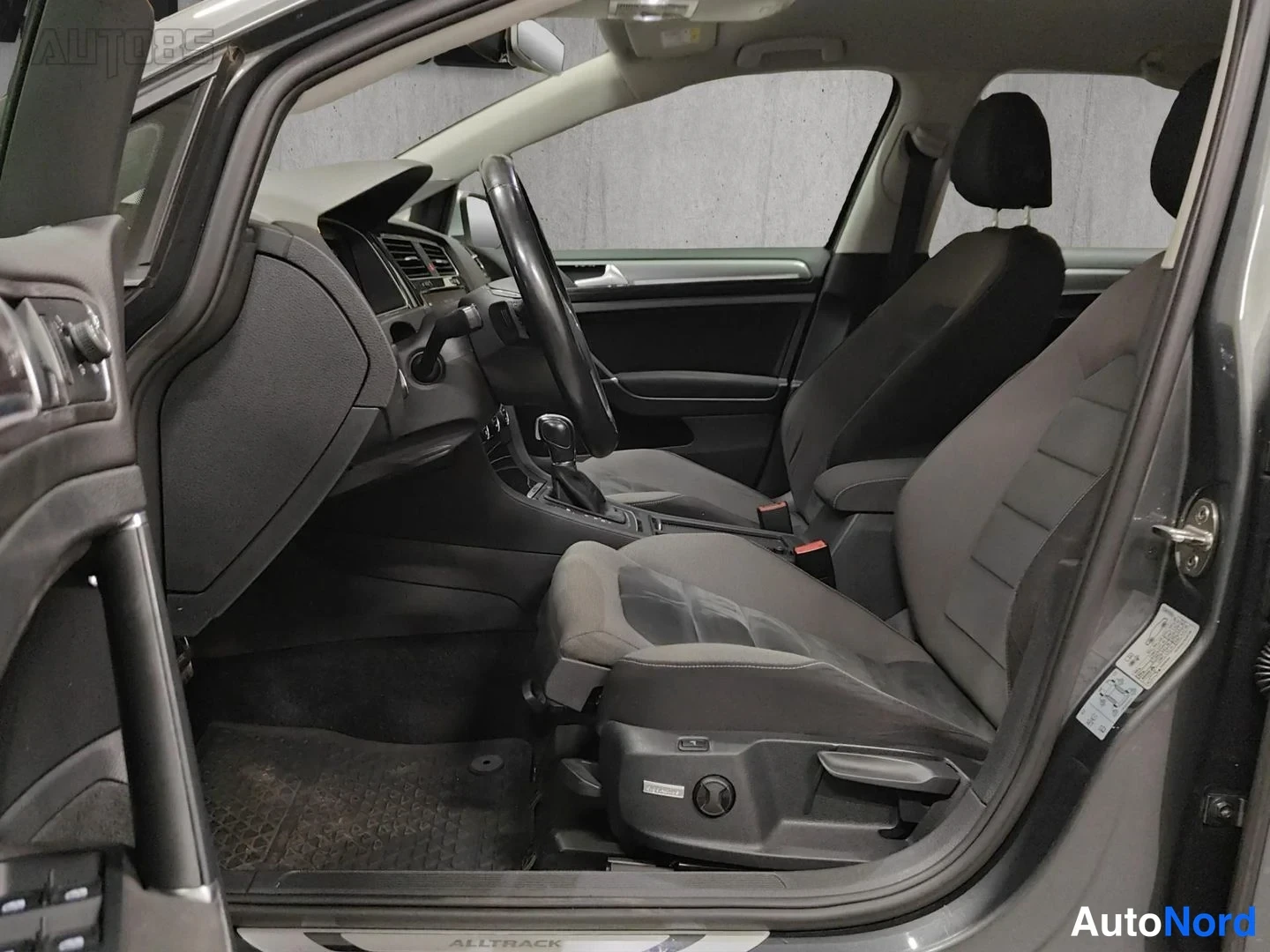 Harmaa Volkswagen Golf Variant 2019, ulkokuva 11 – Kaarina