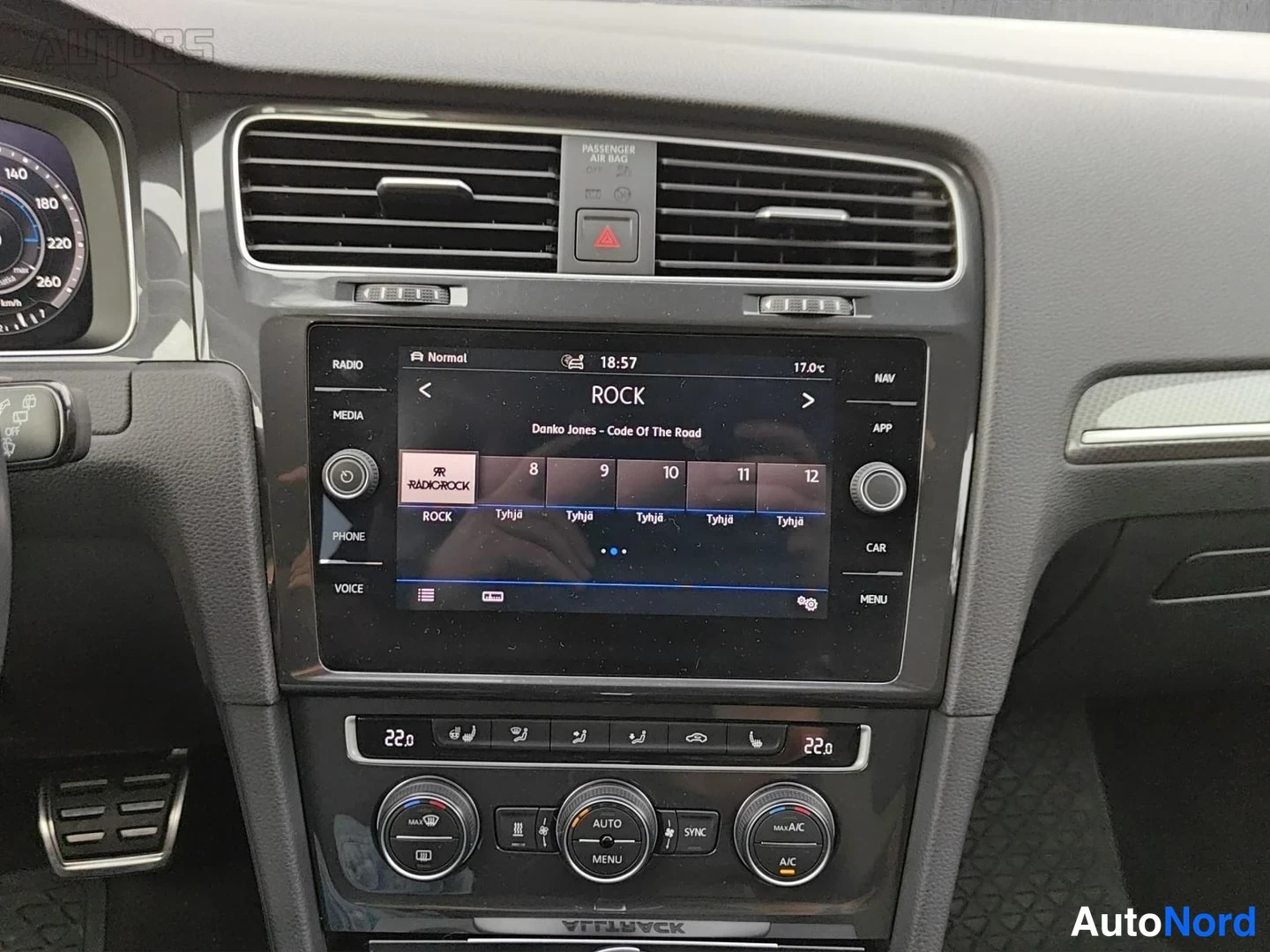 Harmaa Volkswagen Golf Variant 2019, ulkokuva 22 – Kaarina