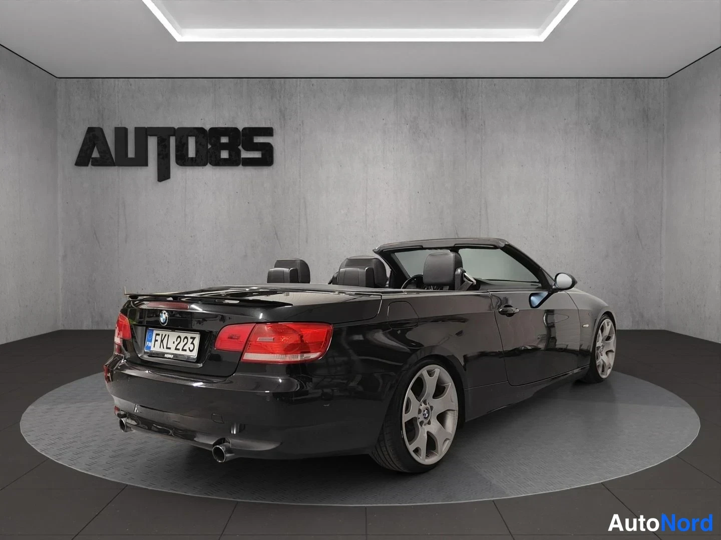 Musta BMW 335i 2007, takaviisto, kuva 8