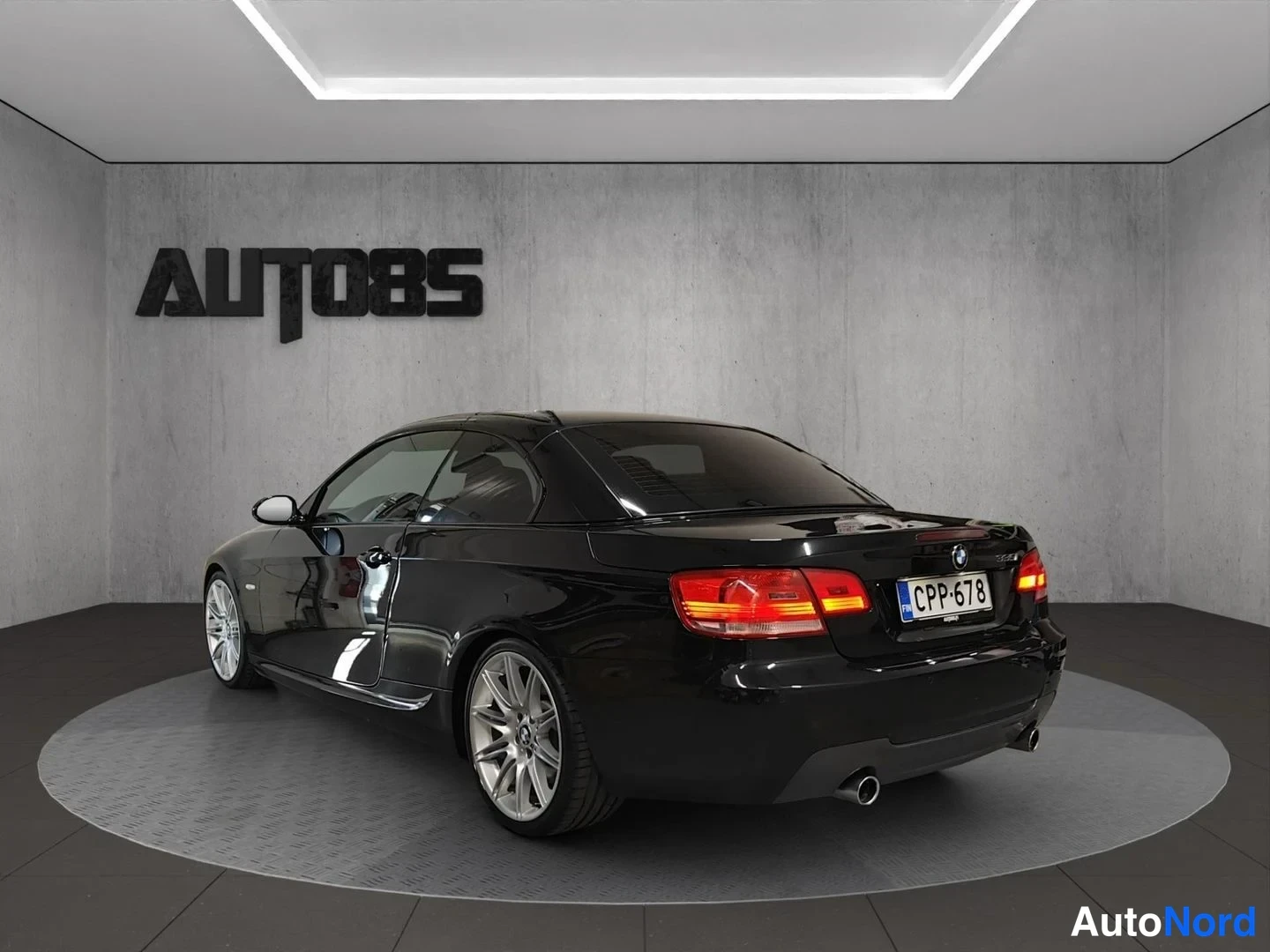 Musta BMW 335i 2008, takaviisto, kuva 13