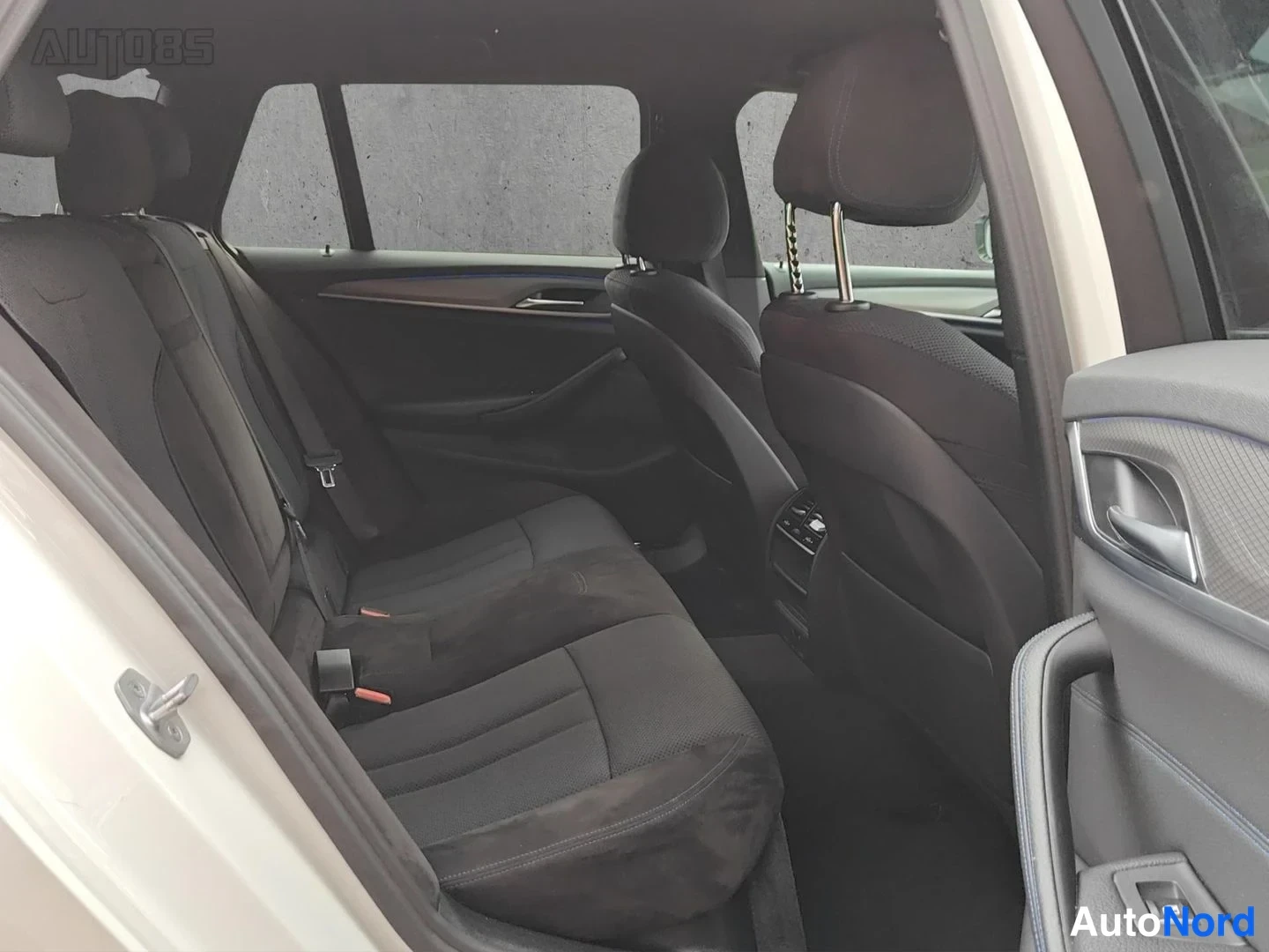Valkoinen BMW 520d 2018, ulkokuva 15 – Kaarina