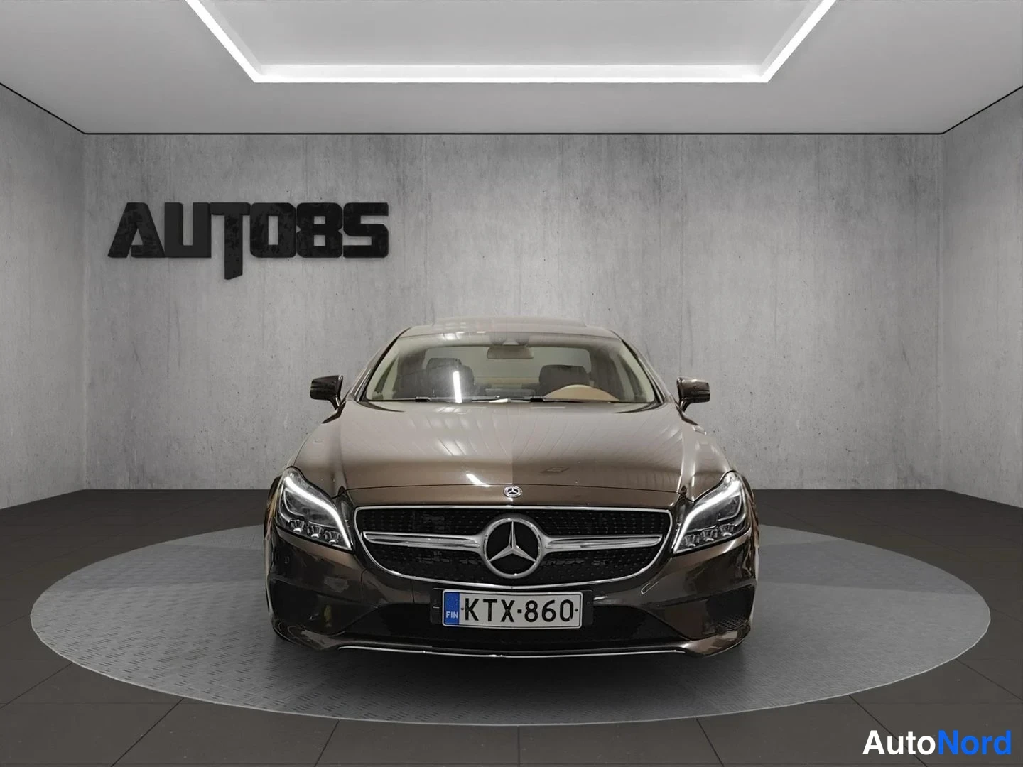 Ruskea Mercedes-Benz CLS 350 BlueTEC 2017, edestä, kuva 4