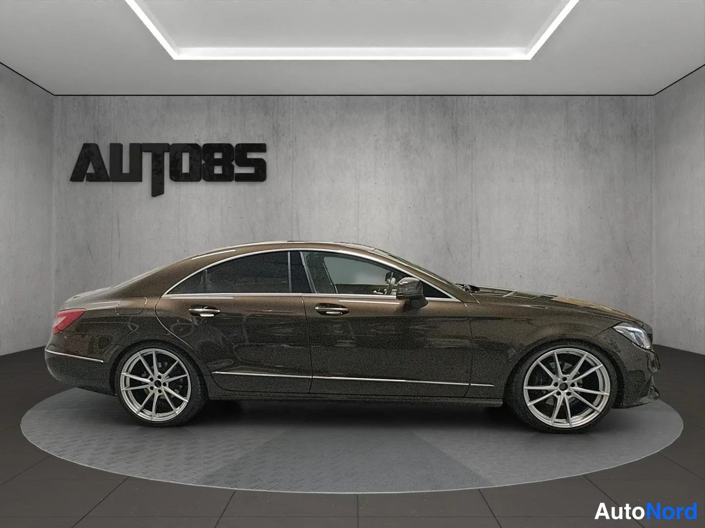 Ruskea Mercedes-Benz CLS 350 BlueTEC 2017, kuva 34