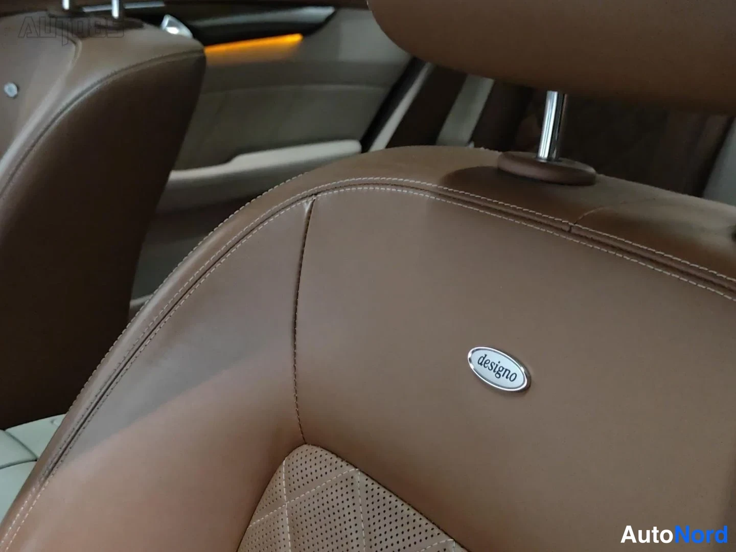 Ruskea Mercedes-Benz CLS 350 BlueTEC 2017, yksityiskohta, kuva 33