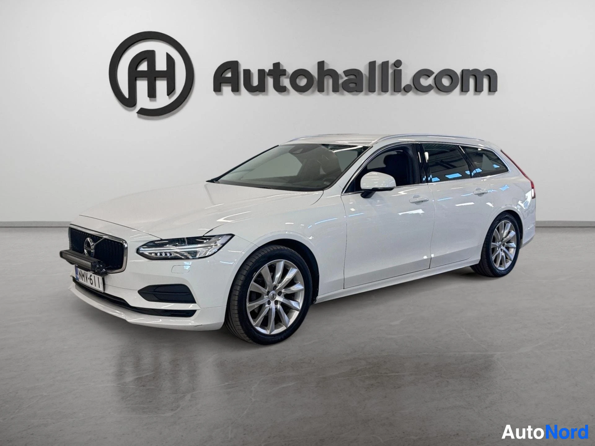 Volvo V90 D3 AWD Momentum Business 2019