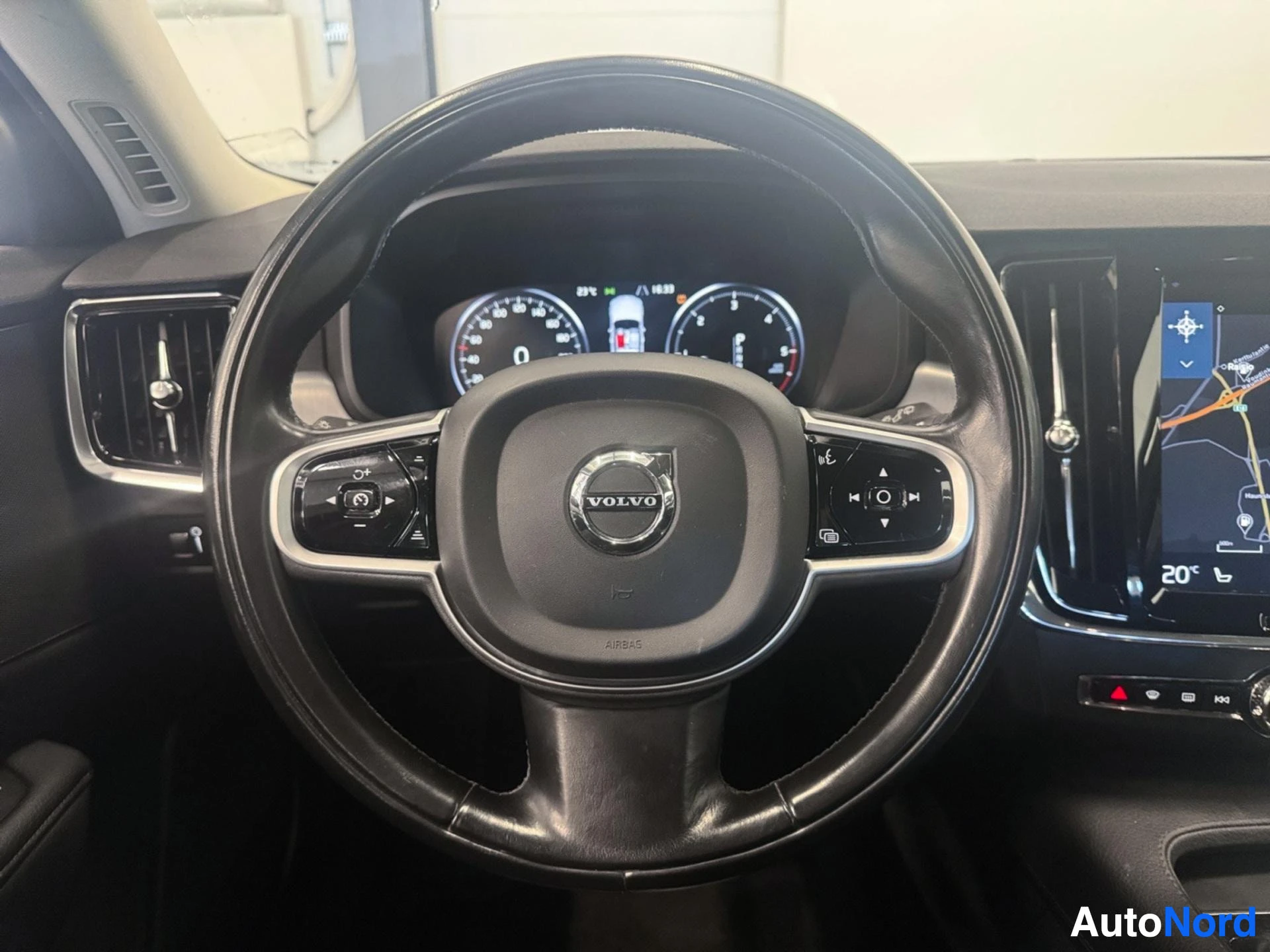 Volvo steering wheel with leather rim and multifunction controls
