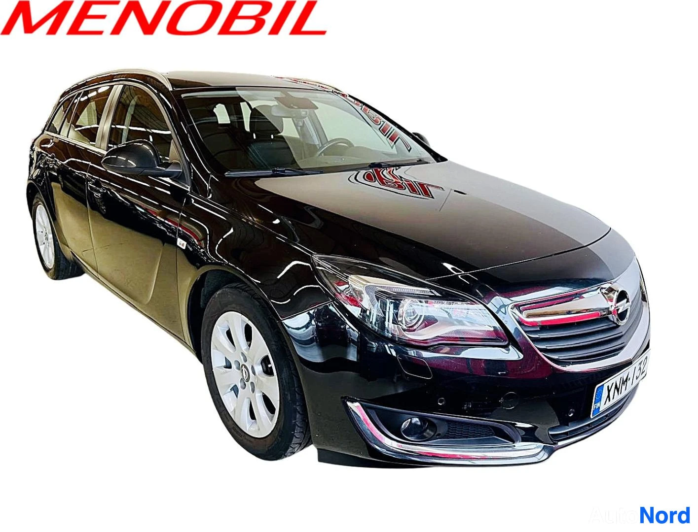 Musta Opel Insignia 2016, etuviisto, keula oikealle, kuva 2