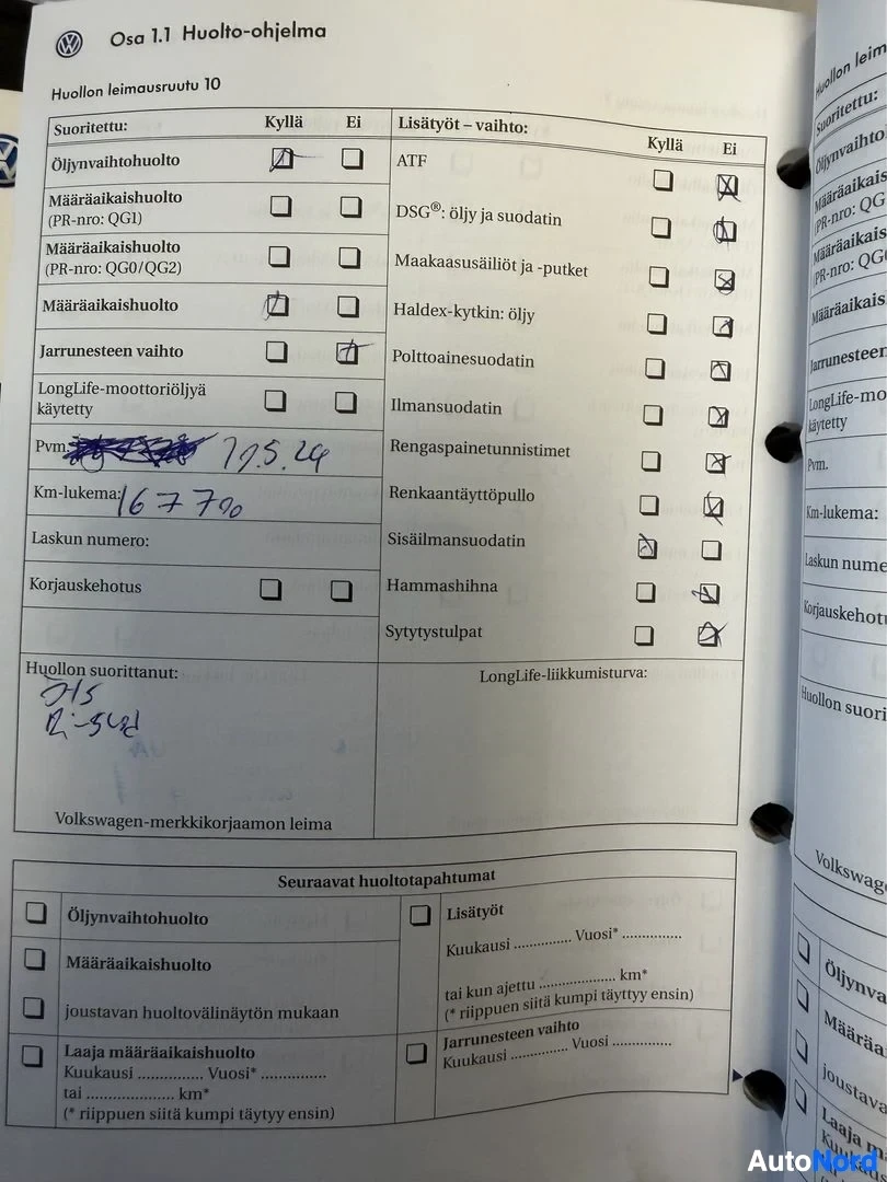Asiakirja: Volkswagen Osa 1.1 Huolto-ohjelma -huoltokirja, jossa täytetyt sarakkeet ja käsinkirjoitettuja merkintöjä