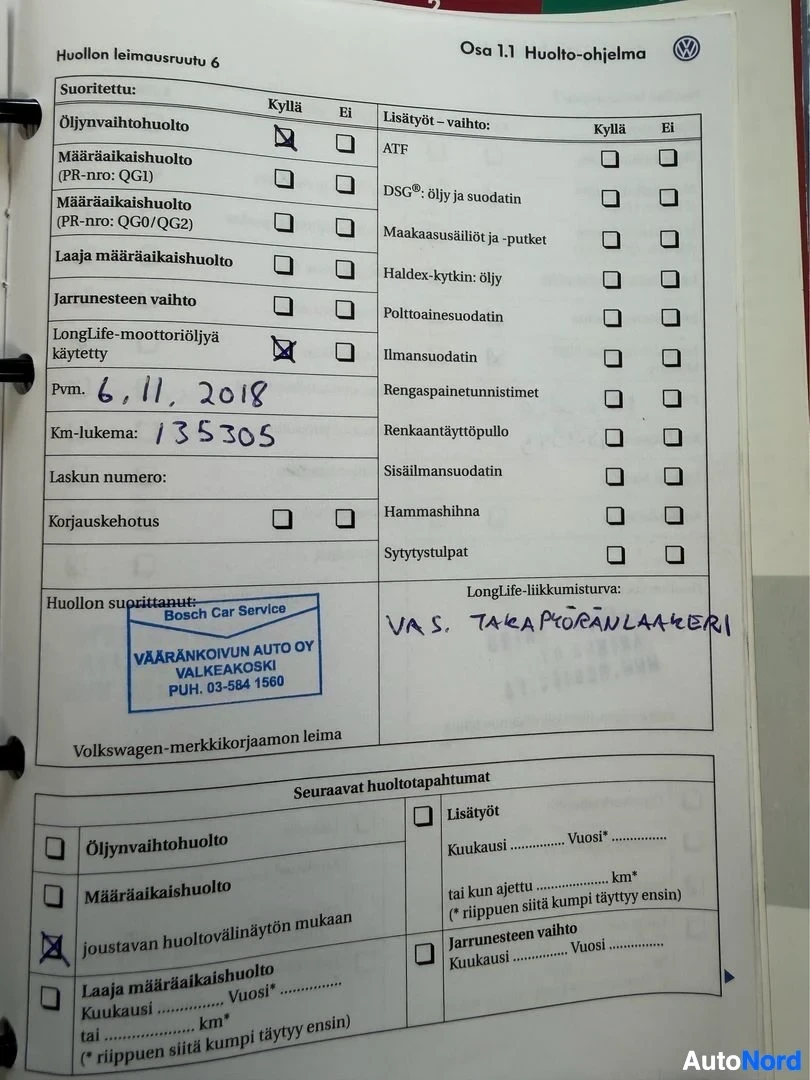 Asiakirja: Volkswagen huolto-ohjelma asiakirja, näkyy huollon suorittaja Bosch Car Service -merkki ja käsityö merkinnät