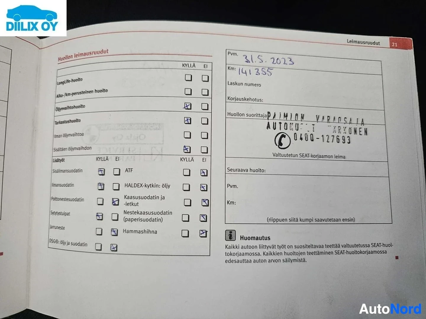Asiakirja: SEAT-huoltokorjaamon huollon leimausruudit -dokumentin sivu numero 21, jossa huoltokohteita ja päivämäärä sekä kilometrit merkittyinä.