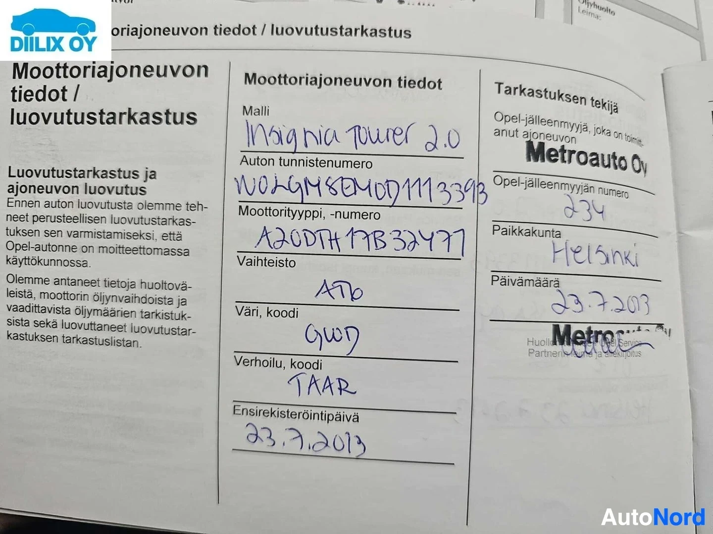 Asiakirja: Opel-huoltokirjan sivu, moottorijaoineuvon tiedot / luovutustarkastus -osio. Käsin täytetyt kentät sisältävät ajoneuvon nimen, tunnistenumeron, moottorityyppin,