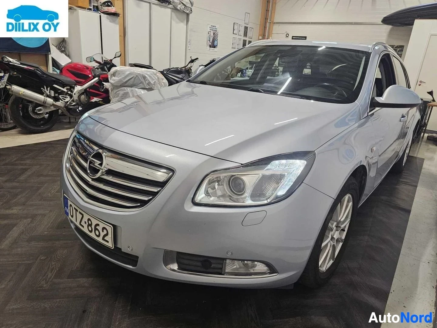 Opel Insignia Sport Tourer SW Suomiauto Farmari, 2013