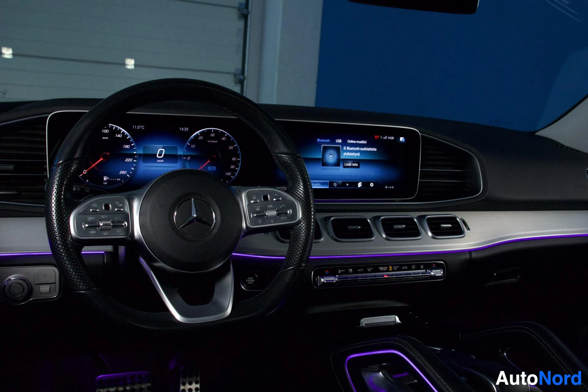 Valkoinen Mercedes-Benz GLE 350 e 4MATIC 2022, ohjaamo, kuva 8