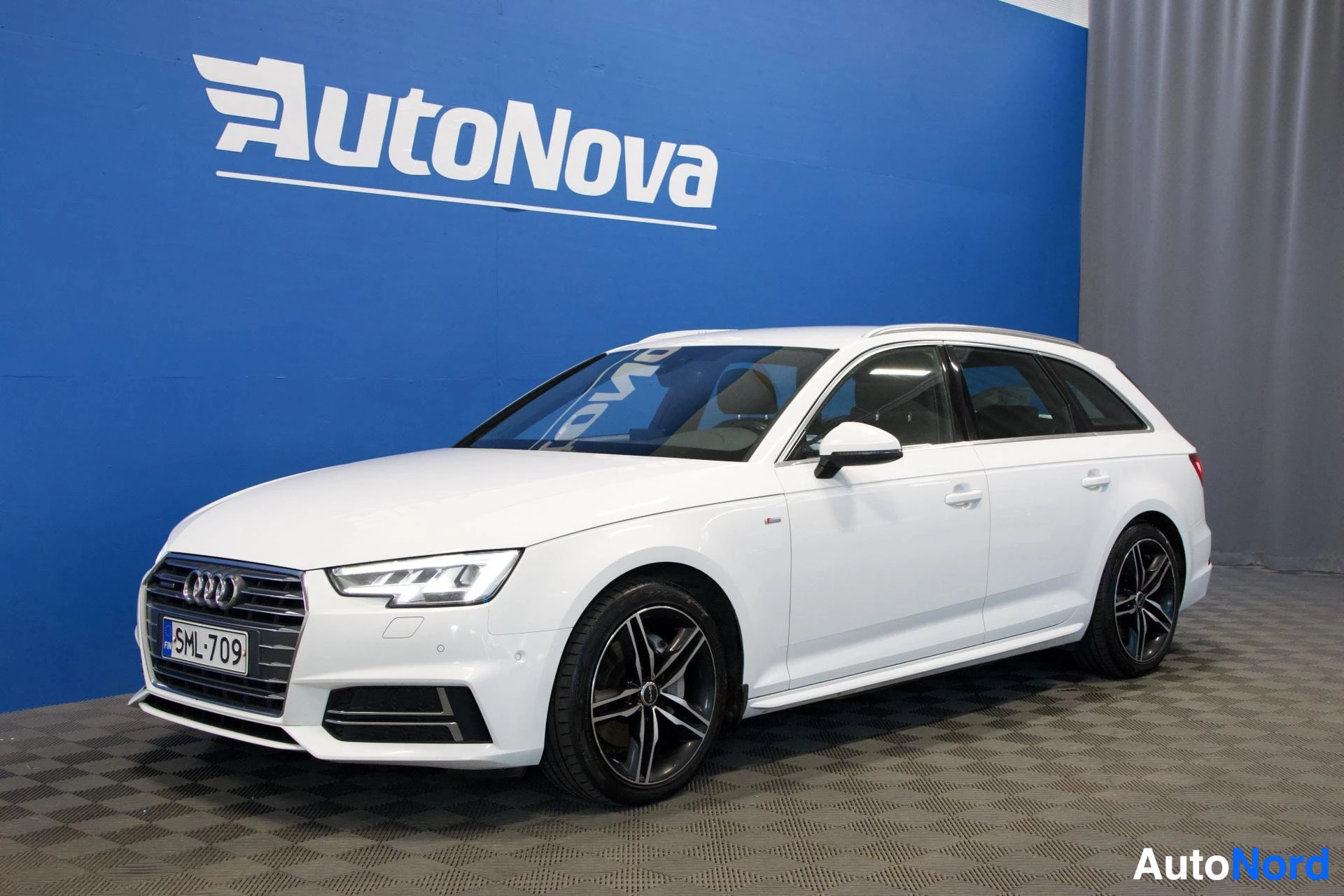 Audi A4 Avant Business Sport S line Edition 2018