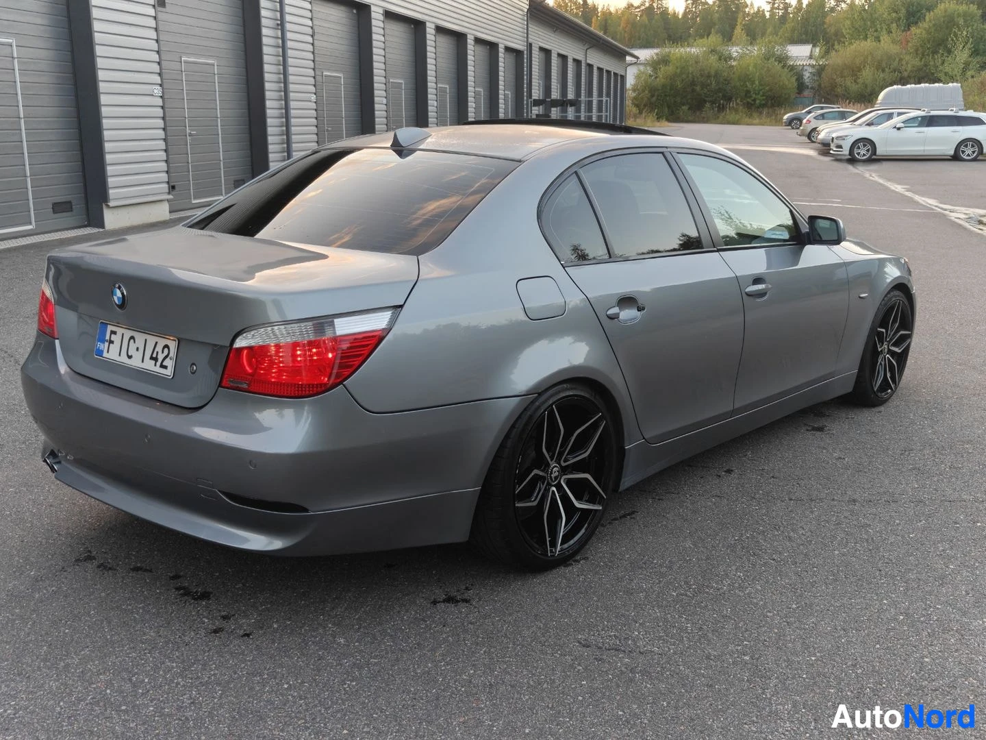 Harmaa BMW 520 2005, ulkokuva 3 – Lahti