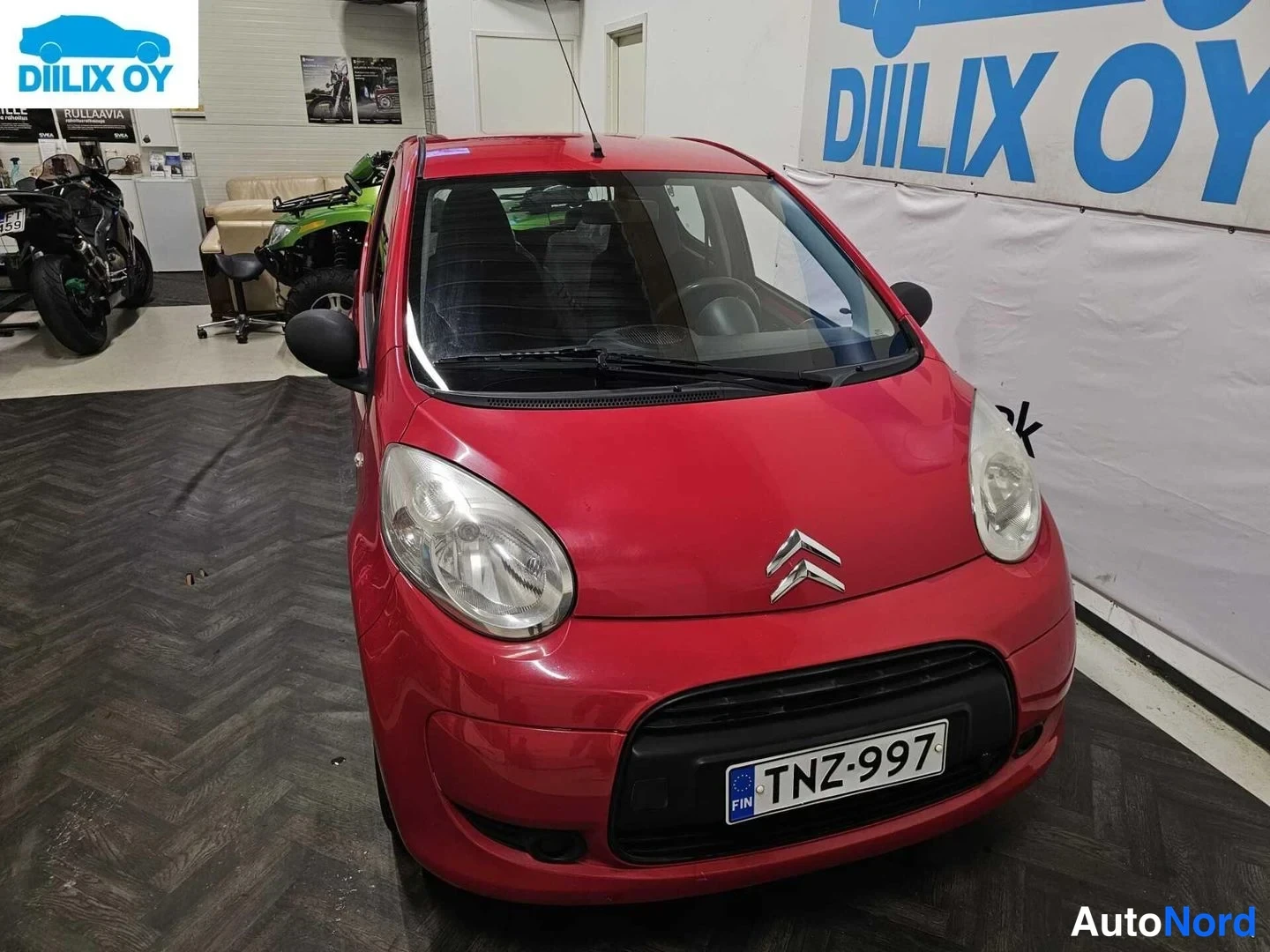 Punainen Citroen C1 2012, kuva 14