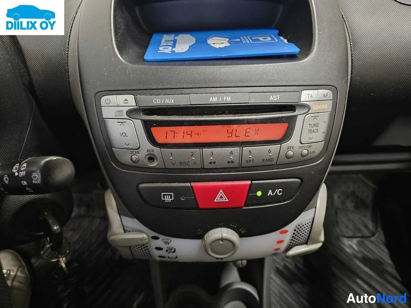 Punainen Citroen C1 2012, kuva 16