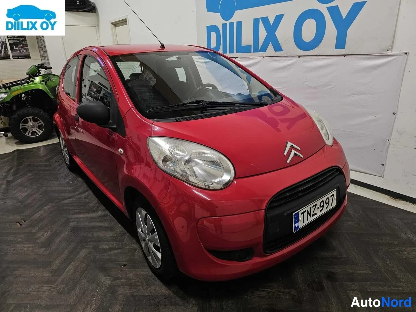 Punainen Citroen C1 2012, kuva 13