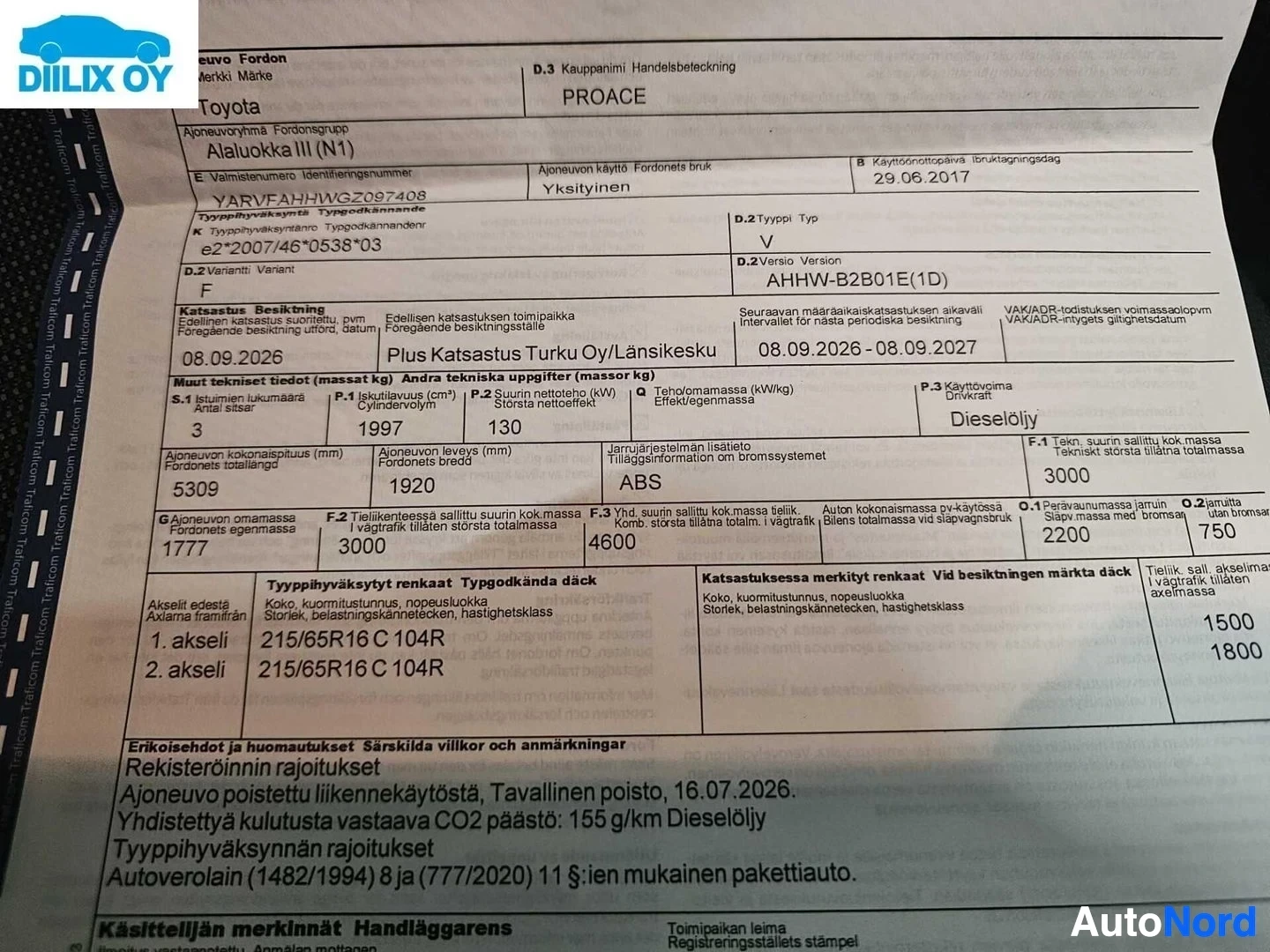 Asiakirja: Rekisteröintitodistus Toyota Proace-ajoneuvolle, jossa näkyy rekisterinumero, VIN, ajoneuvotyypin tiedot, paino- ja mittaustiedot sekä moottoritiedot.