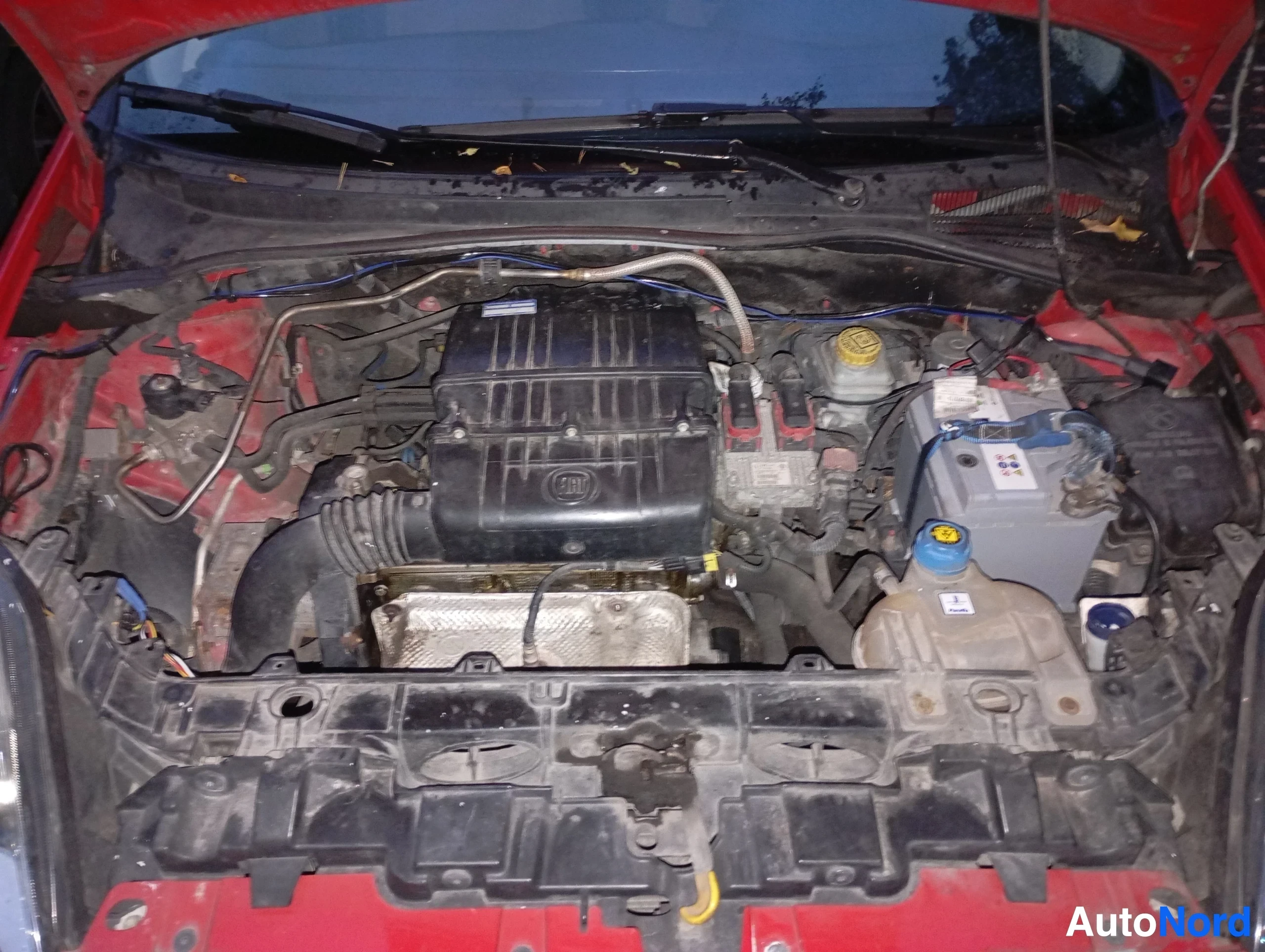 Punainen Fiat Punto Evo 2011, ulkokuva 16 – Vantaa