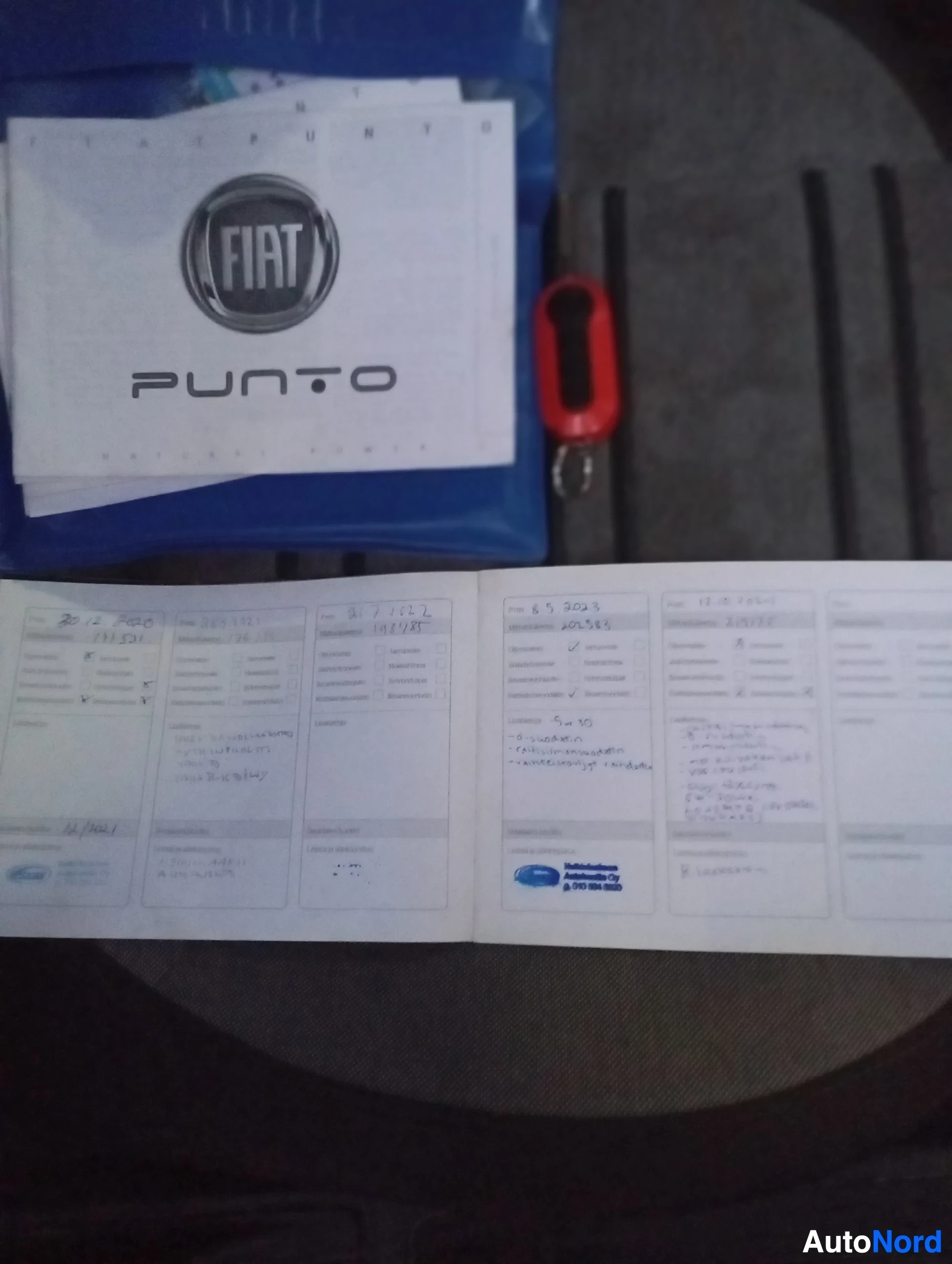 Punainen Fiat Punto Evo 2011, ulkokuva 19 – Vantaa