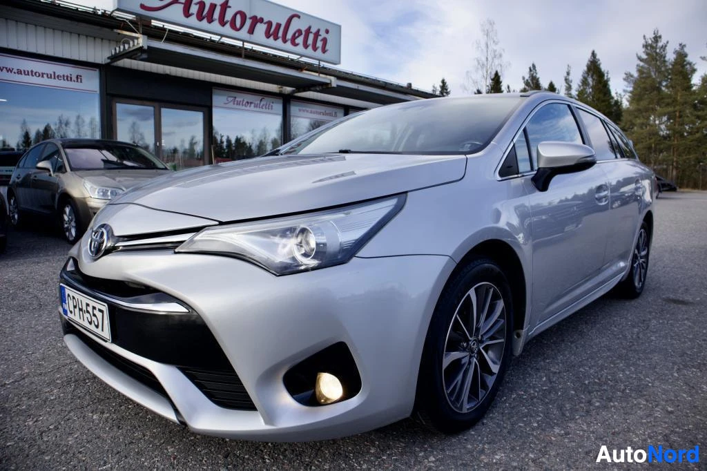 Toyota Avensis 2016