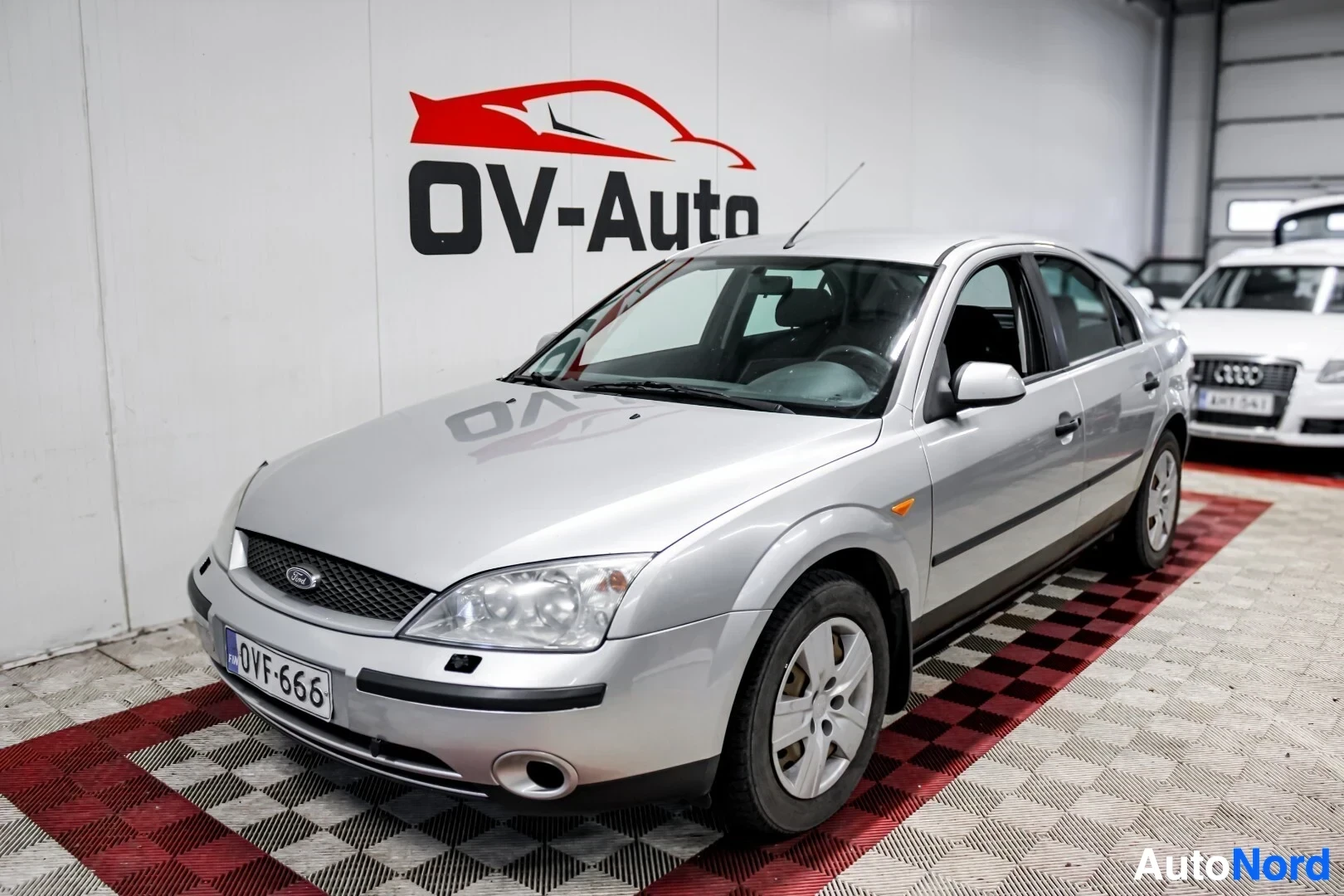 Ford Mondeo 1.8i Ambiente Sportback 2003