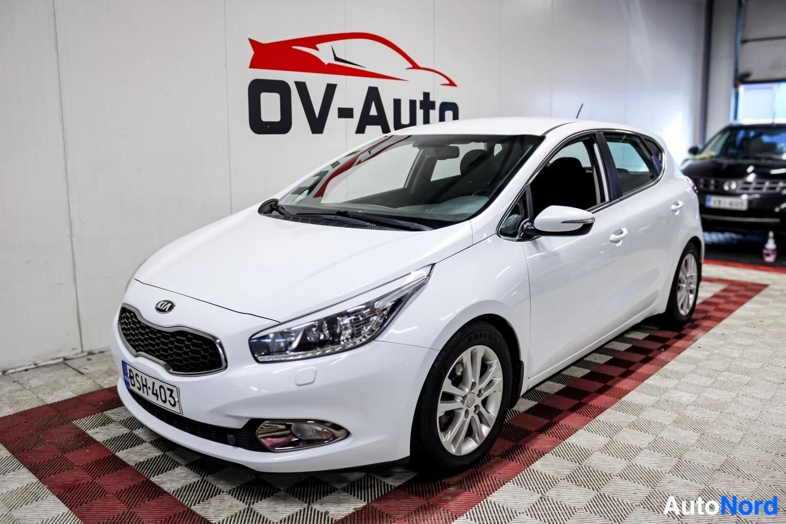 Kia Ceed 1,6 ISG EX EcoDynamics 2013