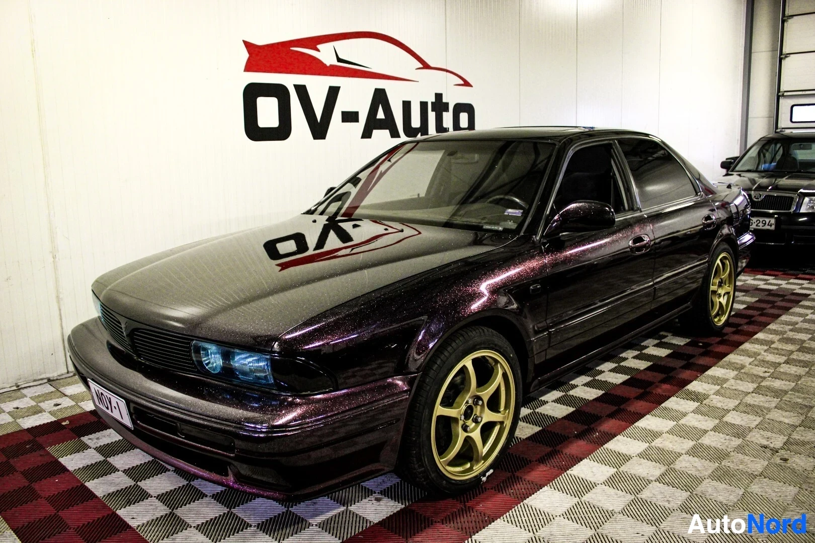 Mitsubishi Diamante 3.0 V6 Hardtop Sedan 1991