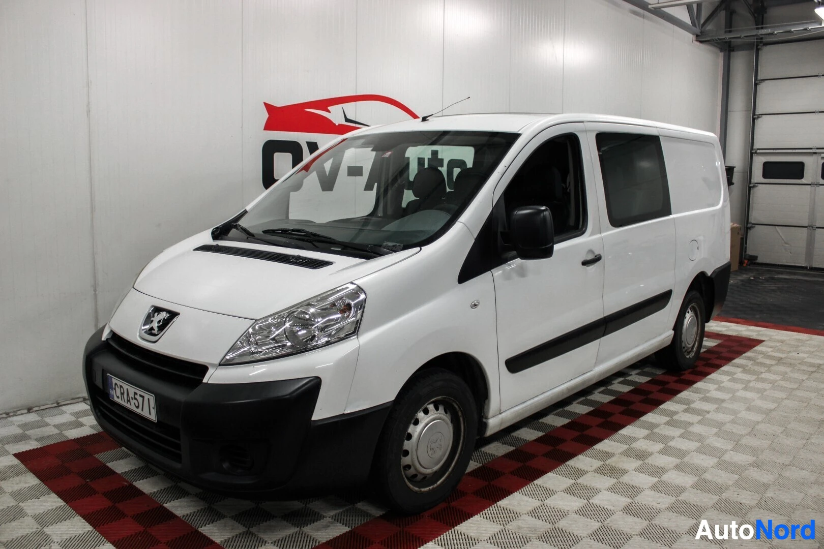 Peugeot Expert 2,0 HDi L2H1 2011