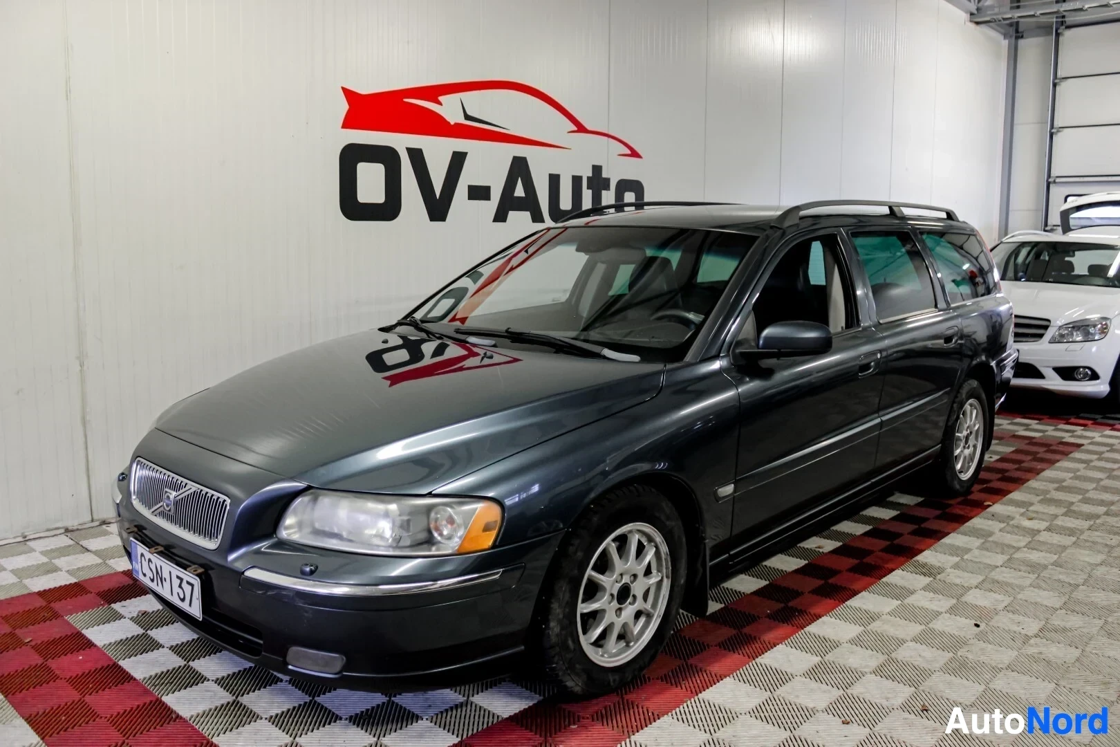 Volvo V70 D5 Summum Geartronic 2005