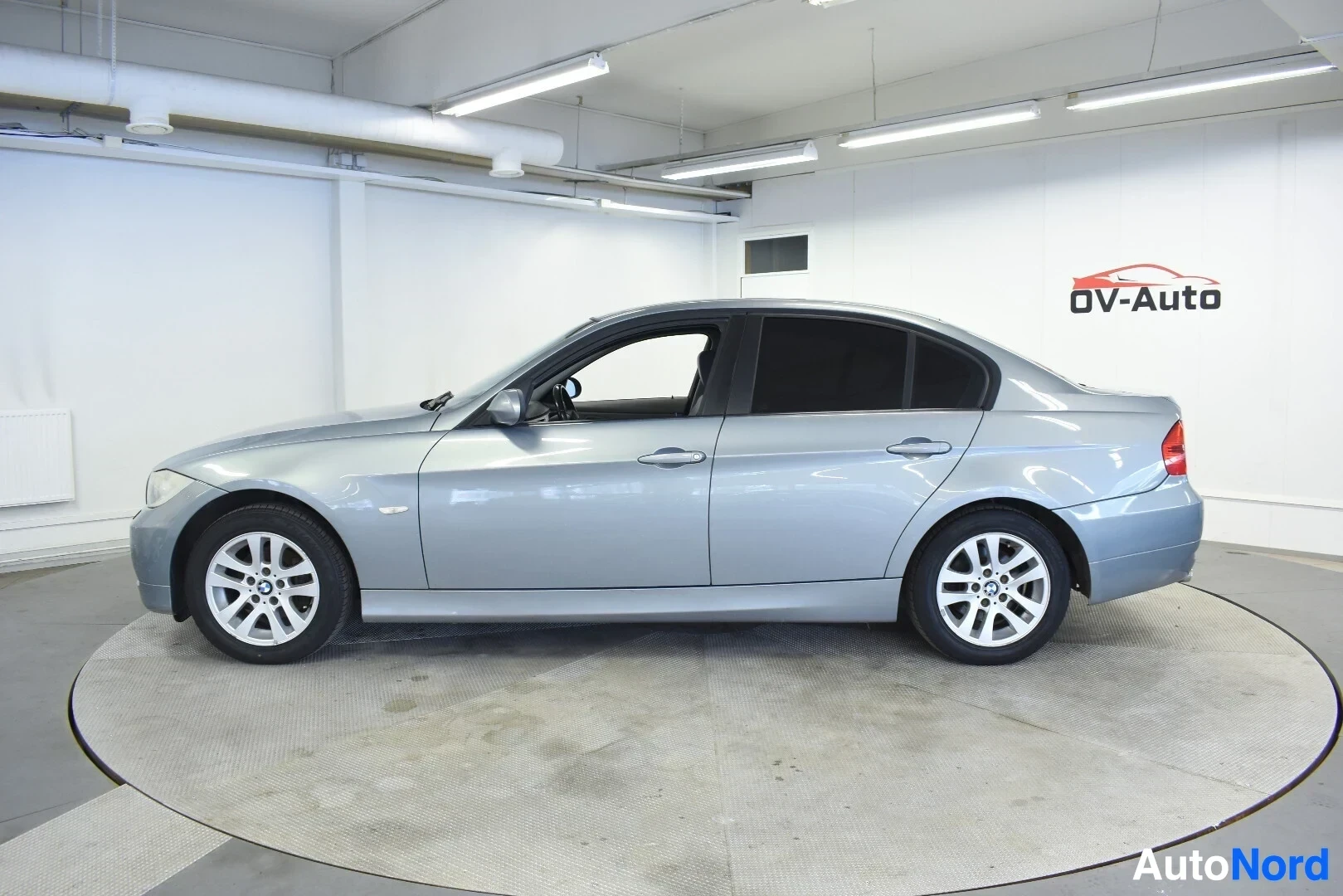Harmaa BMW 320i 2005, ulkokuva 4 – Ylivieska, Pohjois-Pohjanmaa