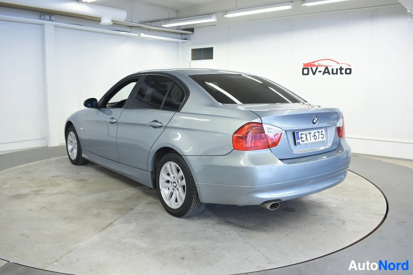 Harmaa BMW 320i 2005, ulkokuva 5 – Ylivieska, Pohjois-Pohjanmaa