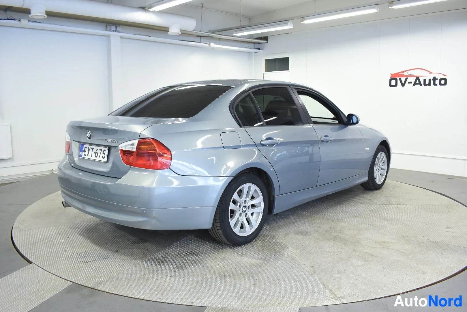 Harmaa BMW 320i 2005, ulkokuva 7 – Ylivieska, Pohjois-Pohjanmaa