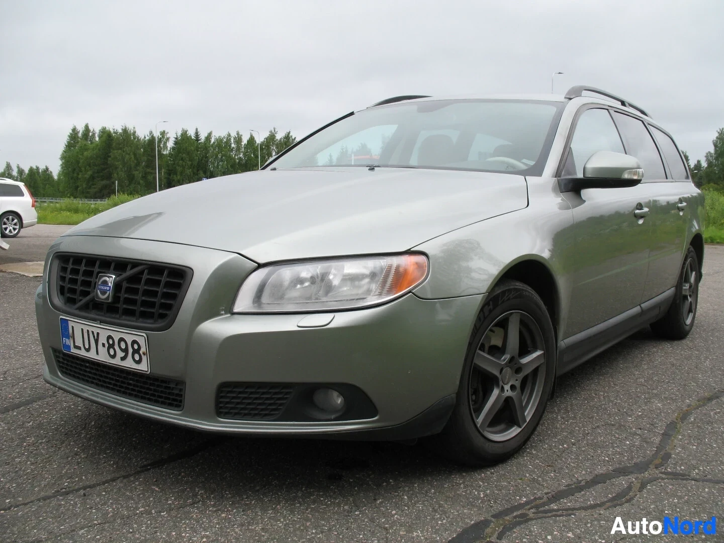 Volvo V70 2.4 D5 185 hv 2008