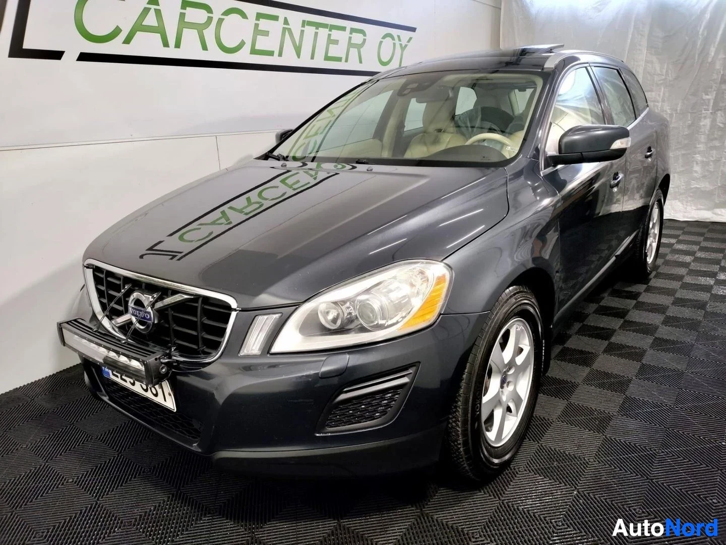 Volvo XC60 2.4D AWD Summum 2011
