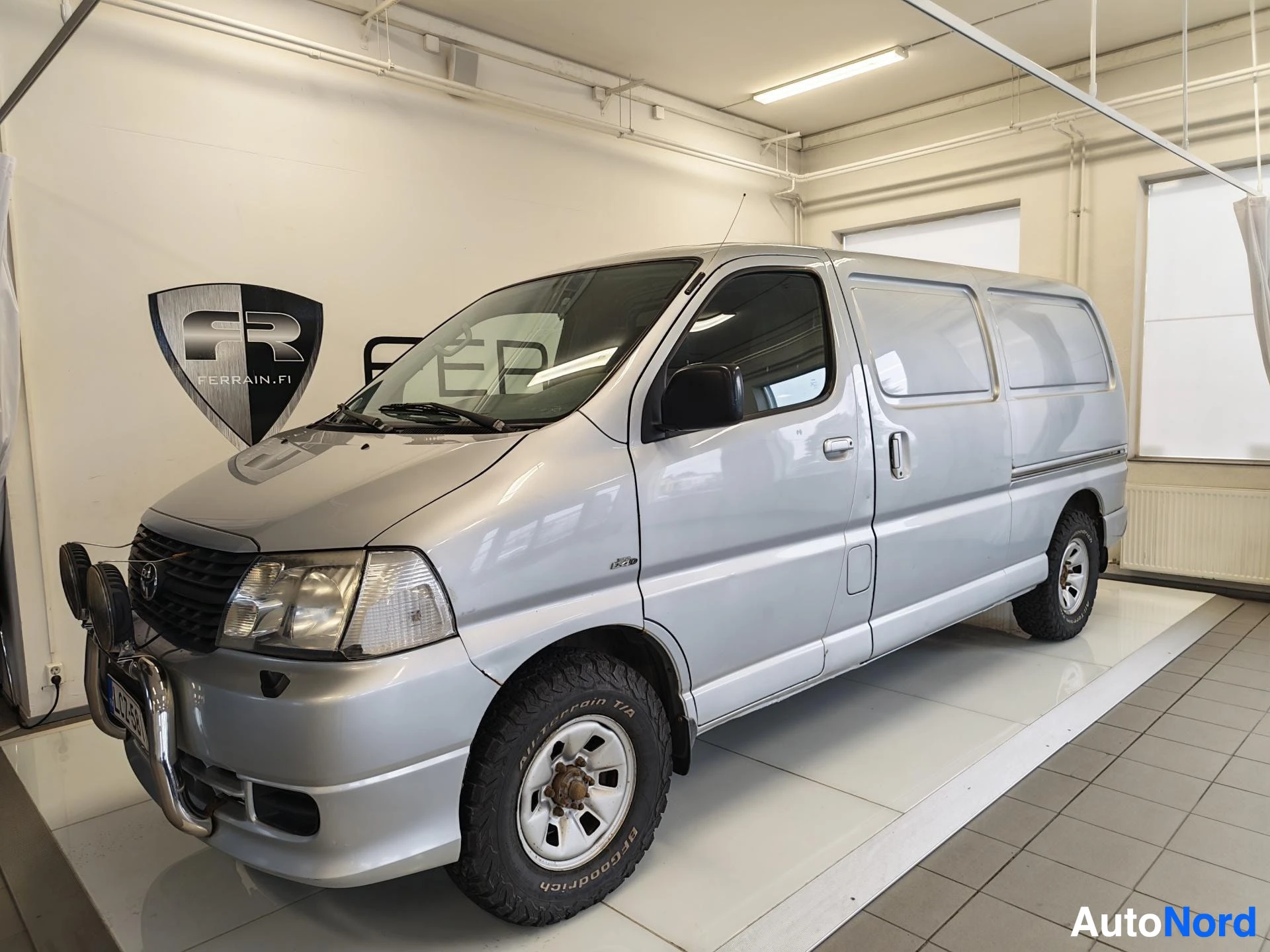 Toyota Hiace 2008