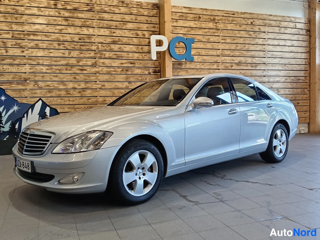 Mercedes-Benz S 2005