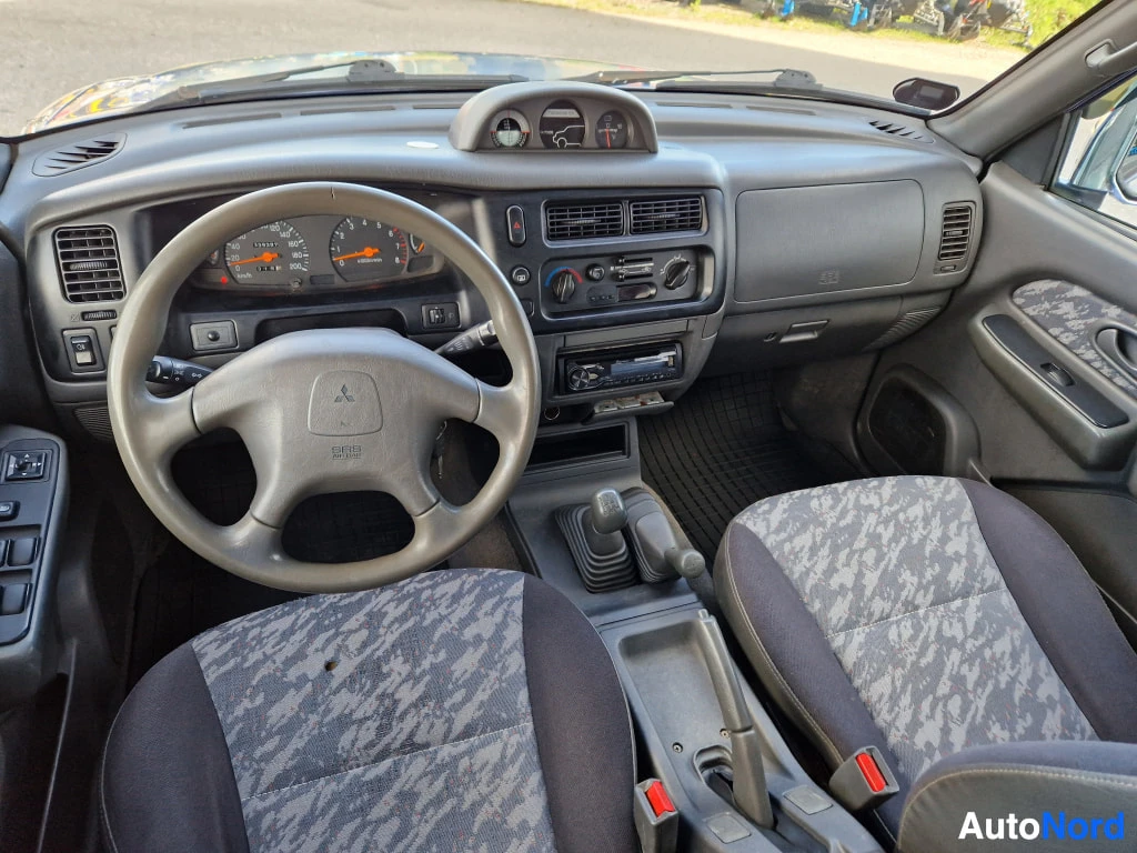 Silver Mitsubishi L200 2000, side, photo 8