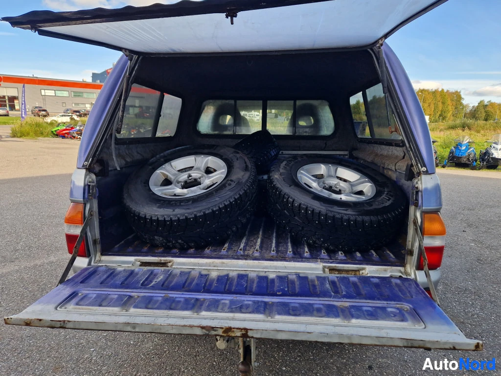 Silver Mitsubishi L200 2000, rear, photo 14