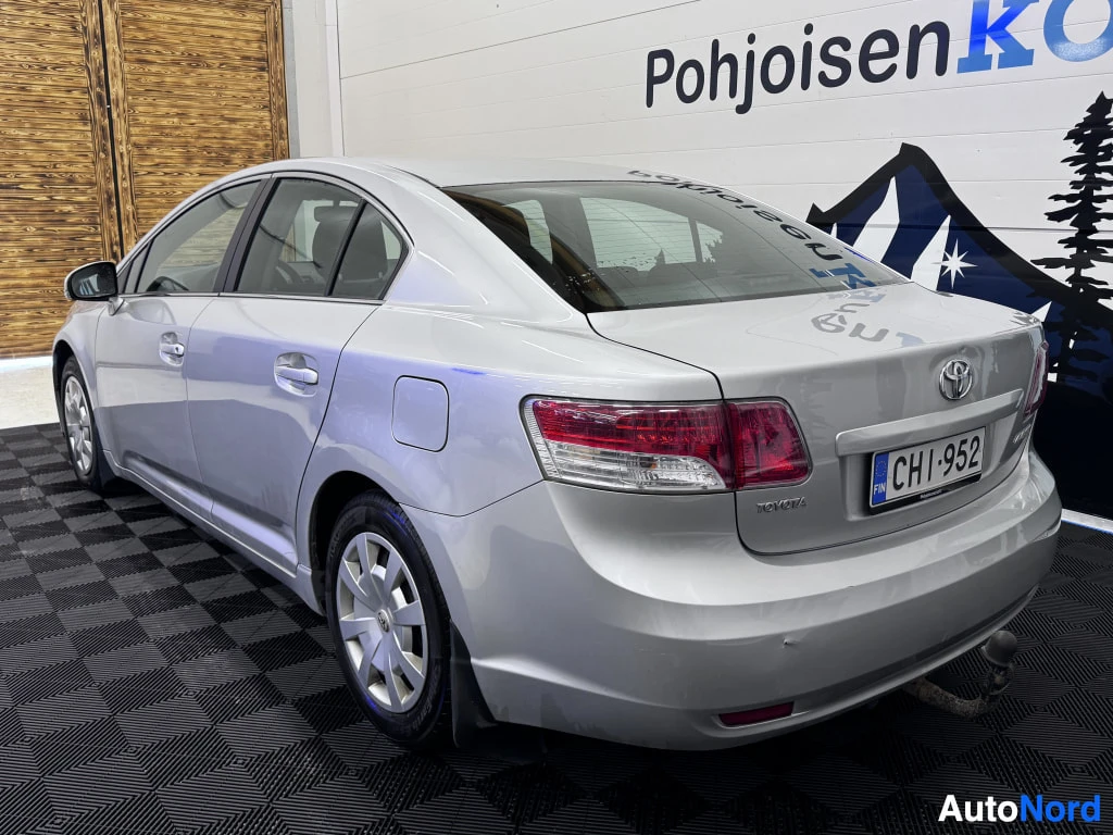 Hopea Toyota Avensis 2009, takaviisto, kuva 6