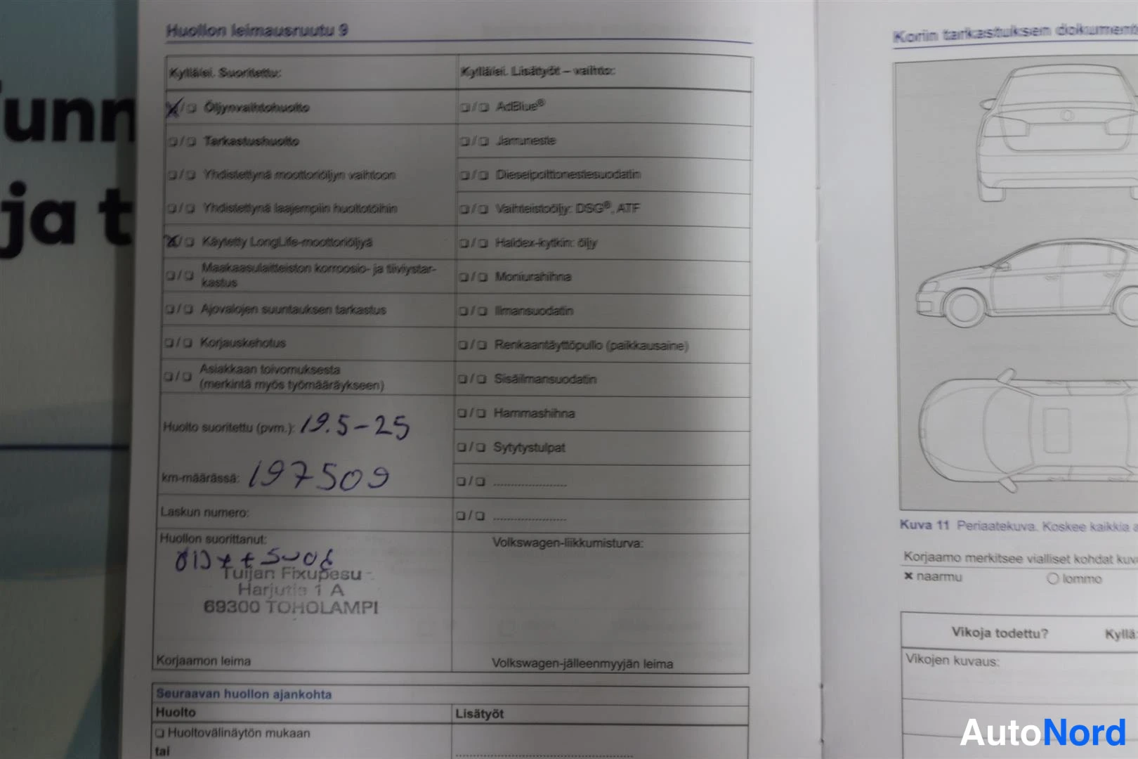 Asiakirja: Volkswagen-huoltokirjan huollon leimausruutu 9: huolto 19.5.25, km 197509, Tujan Fixupesu, puhelinnumero merkittynä.