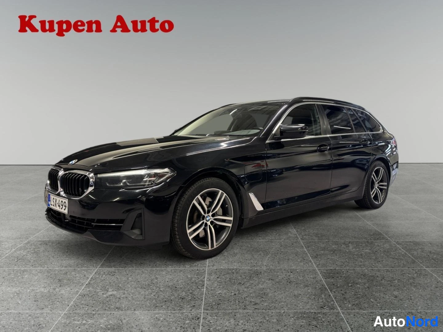 BMW 530e Charged Edition 2021
