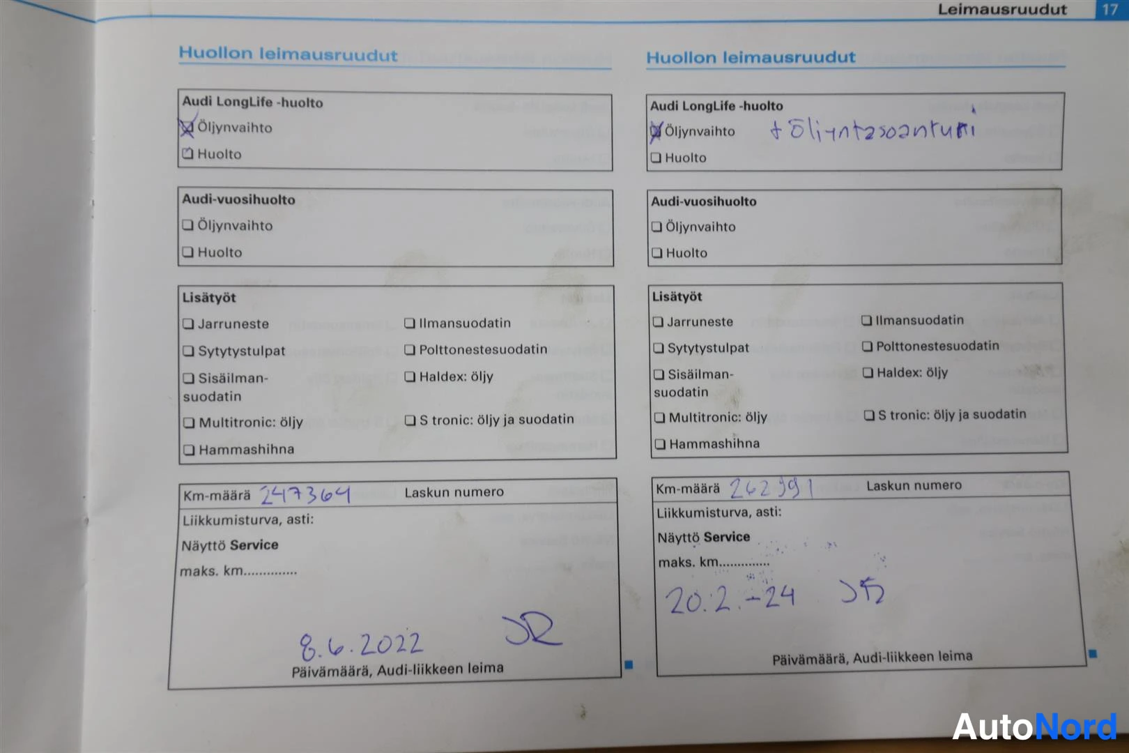 Muu: Audi-huoltokirjan sivu 17, Huollon leimausruudut, käsinkirjoitut km-määrät 247 369 (8.6.2022) ja 262 391 (20.2.-24).