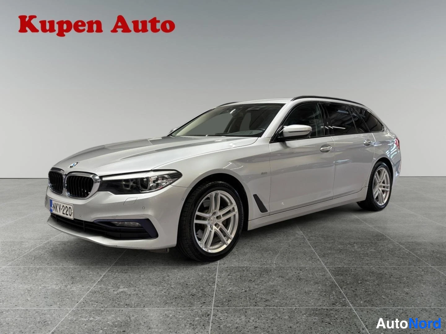 BMW 520d xDrive Touring Business Sport 2018