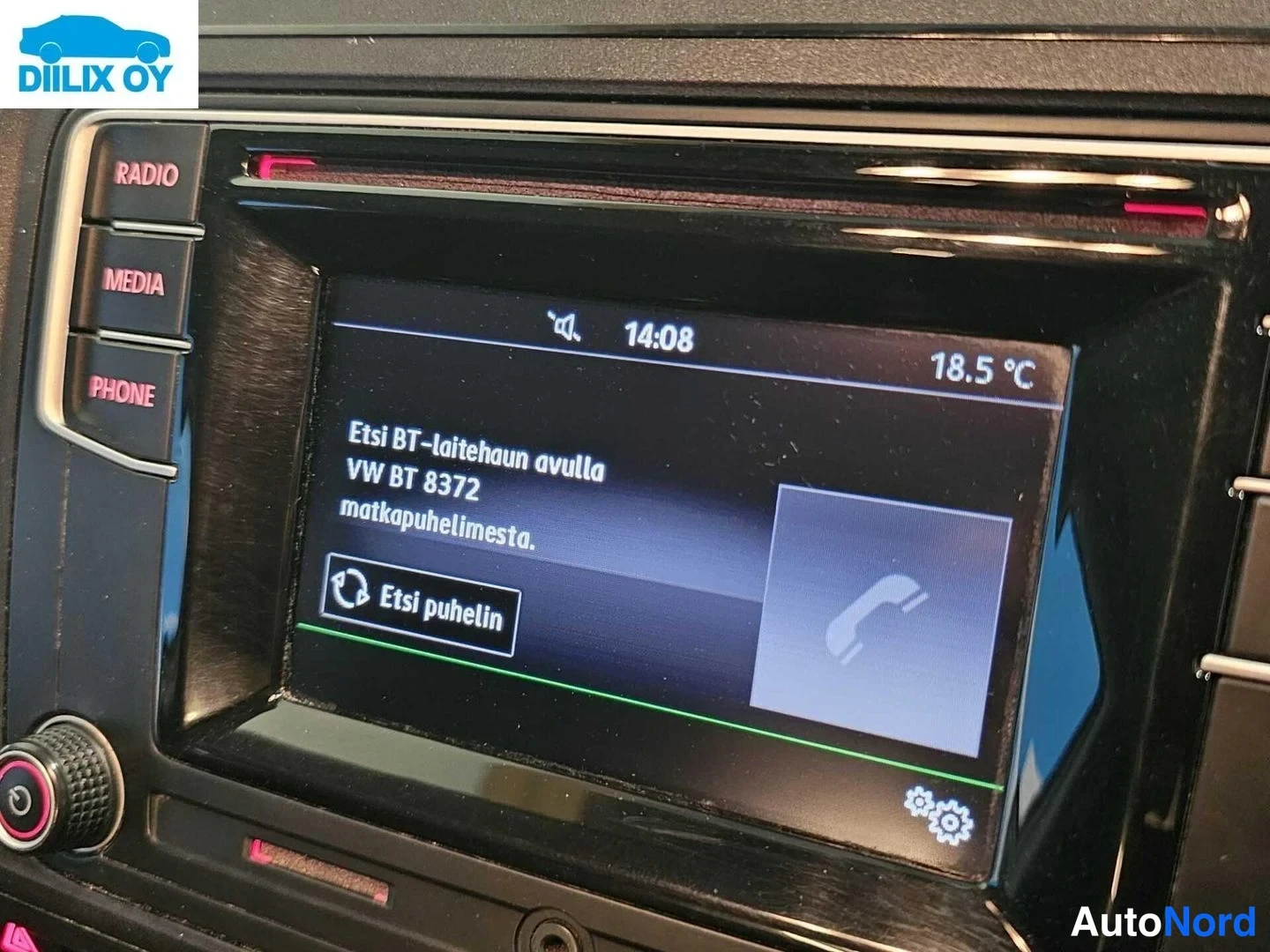 Valkoinen Volkswagen Transporter 2020, kuva 10
