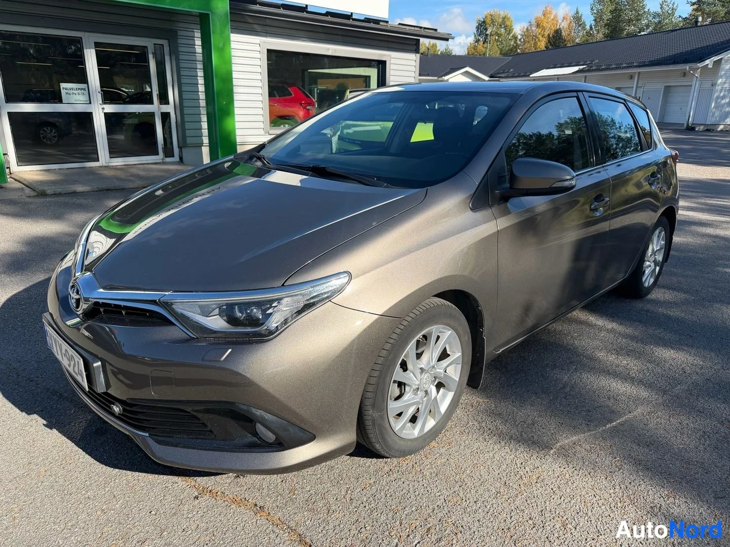 Toyota Auris 1.2 T Active Multidrive S 2016